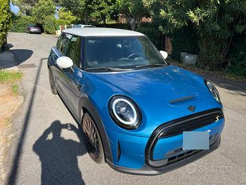 Auto Mini Cooper  se Classic