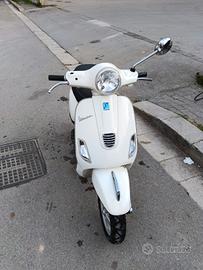 Vespa 50 lx 4t