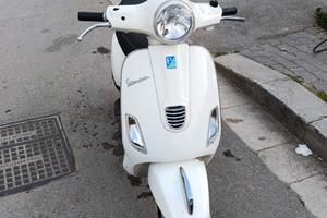 Vespa 50 lx 4t