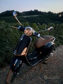 Vespa primavera 125