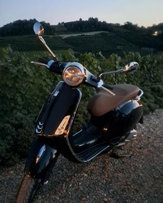 Vespa primavera 125