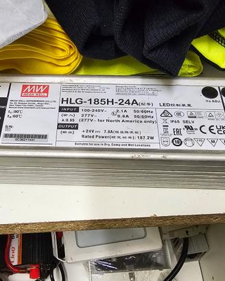 Alimentatore LED Mean Well HLG-185H-24A