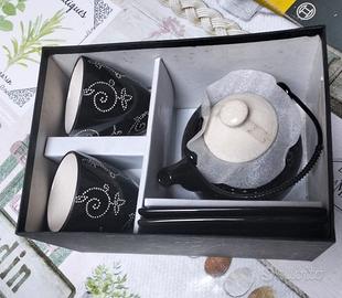 Set teiera con tazzine