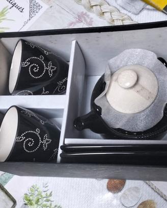 Set teiera con tazzine