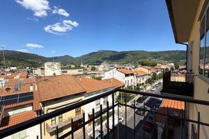 5 LOCALI A PRATO