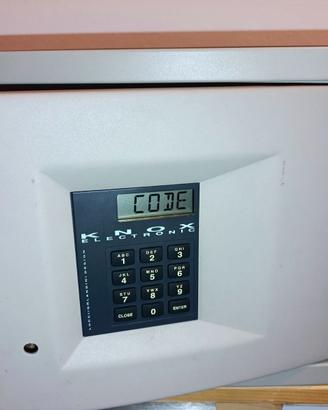 Stock 18 casseforti per hotel o b&b