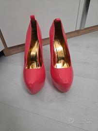 Scarpe con tacco rosa 