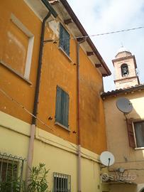 Tipica casetta di paese in centro a Buscoldo