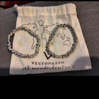 Bracciali