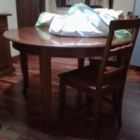Tavolo rotondo in noce