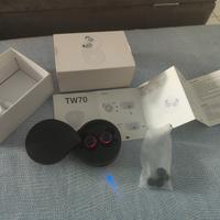 auricolari TW70.   auricolari axloie 