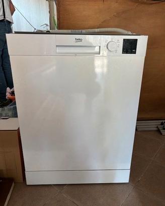 LAVASTOVIGLIE USATA 12 COPERTI