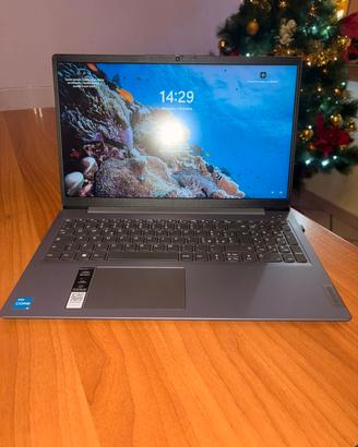 Lenovo IdeaPad 3 15IAU7 Intel Core i3-1215U/8