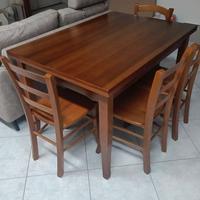 Tavolo in legno ciliegio allungabile con 4 sedie