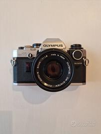 Macchina Fotografica Olympus OM10