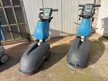 Lavasciuga pavimenti a batteria DISPONIBILEI