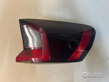 Fanale posteriore dx bmw x1 u11 2022 2026