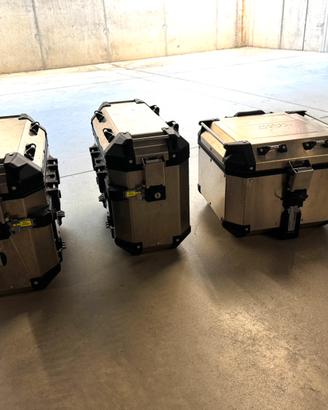 Tris valigie alluminio Givi Trekker Outback