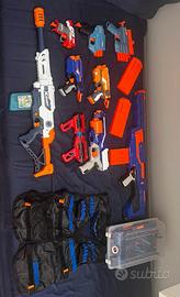 pistole e fucili giocattolo Nerf con accessori 