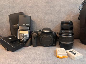 Fotocamera Reflex Canon EOS 500D + accessori