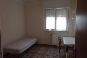 388euro camera spese incluse.Torino Mirafiori