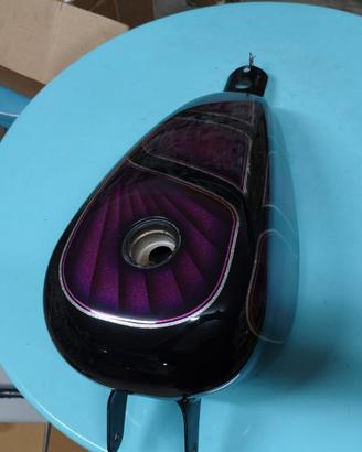 Serbatoio Moto Custom 8 Litri – Metal Flake Viola/