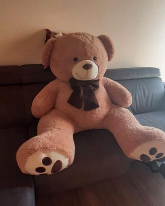 Orso peluche gigante