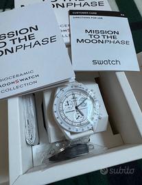 Omega Swatch Mission to the Moon Snoopy white
