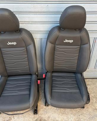 Tappezzeria o interno per jeep Avenger