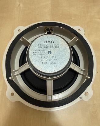 Cassa stereo ant dx Hyundai ix 35 del 2014.