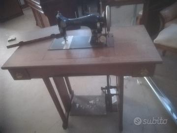 Macchina per cucire TORPEDO vintage