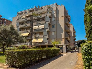 Quartiere del Sole ampio trilocale ristrutturato
