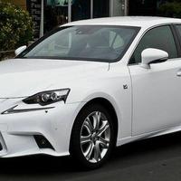 Parabrezza Lexus is 2013-