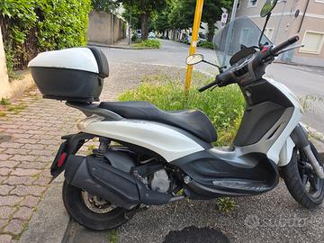 Beverly 350 Sport Touring