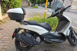 Beverly 350 Sport Touring