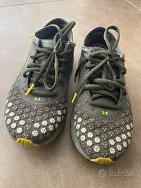 Scarpa da corsa Under Armour
