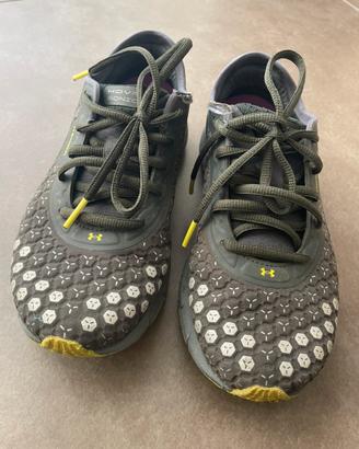 Scarpa da corsa Under Armour