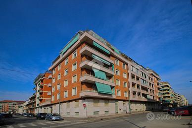 4 LOCALI A TORINO