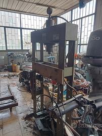 Attrezzature officina