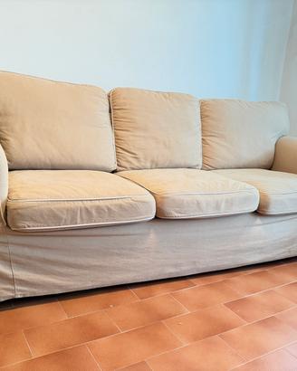 Divano e poltrona ikea NO SPEDIZIONE. Solo ritiro