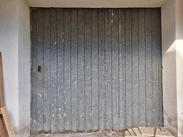 Portone scorrevole zincato per garage (228x218 cm)