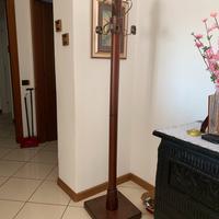 Appendiabiti in legno