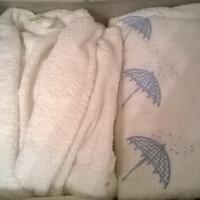 Completi bagno ricamati