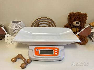 Bilancia mebby nuova