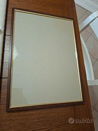 cornice in buono stato  34,5 x 47 cm 