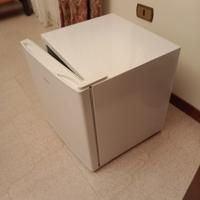mini frigo da studio o camper