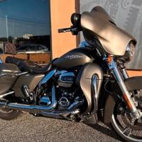 Harley Davidson street Glide 107 - 2018