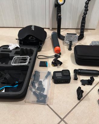 Gopro hero 10 black e accessori vari