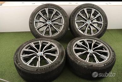 Cerchi 20 pollici e gomme termiche BMW