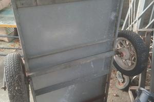 Carrello artigianale